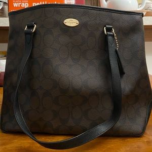Coach shoulder bag
